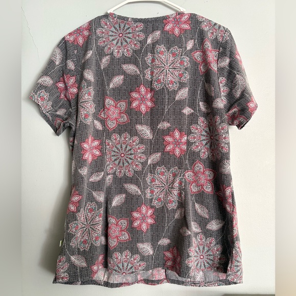 Healing Hands Scrub Top - Picture 2 of 2